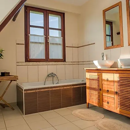 Bed & Breakfast Le Clos De L'ermitage 3*