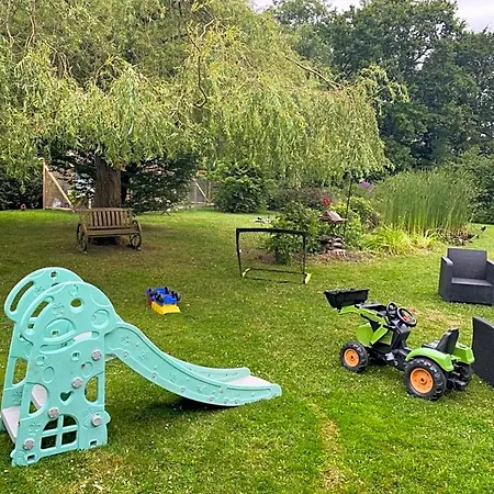 Le Clos De L'ermitage Bed & Breakfast 3*