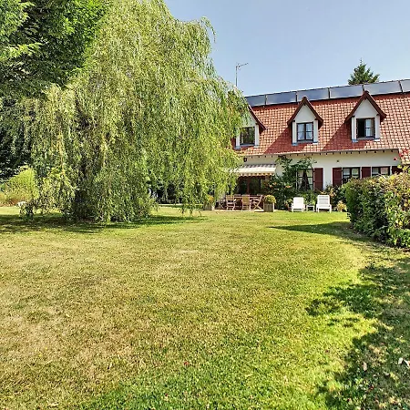 Bed & Breakfast Le Clos De L'ermitage 3*