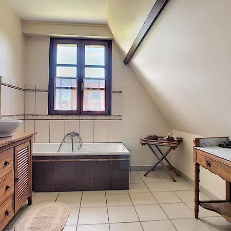 Le Clos De L'ermitage Bed & Breakfast